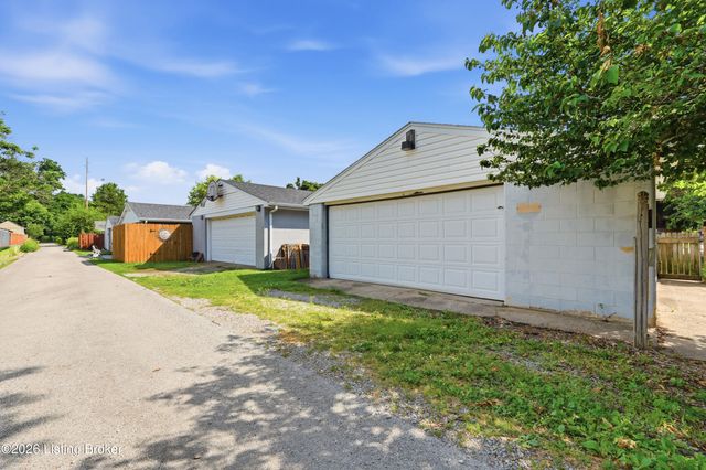 114 Oxford Pl, Louisville, KY 40207