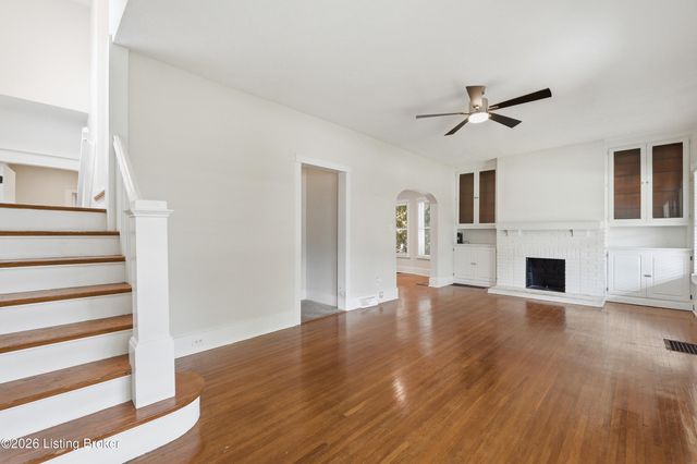 114 Oxford Pl, Louisville, KY 40207