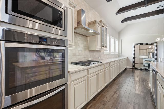 327 Westwood Drive, League City, TX 77573