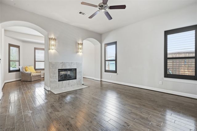 327 Westwood Drive, League City, TX 77573