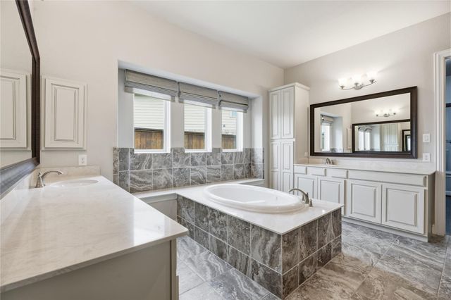 327 Westwood Drive, League City, TX 77573