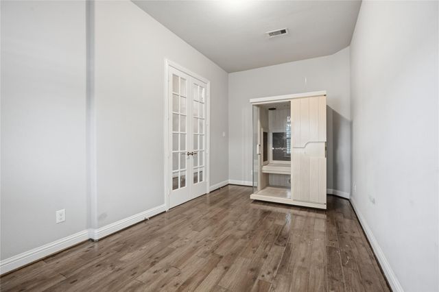 327 Westwood Drive, League City, TX 77573