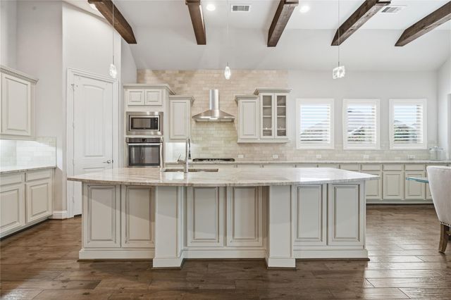 327 Westwood Drive, League City, TX 77573