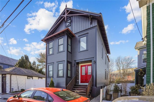 8 Cross Street 1, Newport, RI 02840