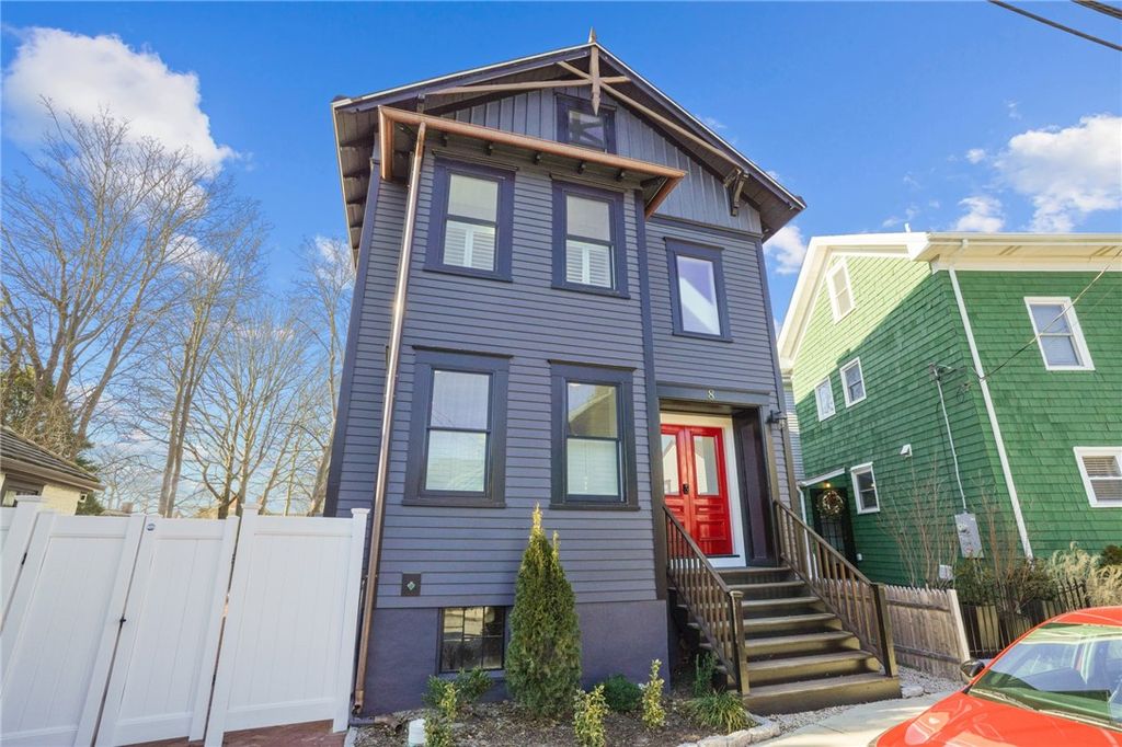 8 Cross Street 1, Newport, RI 02840