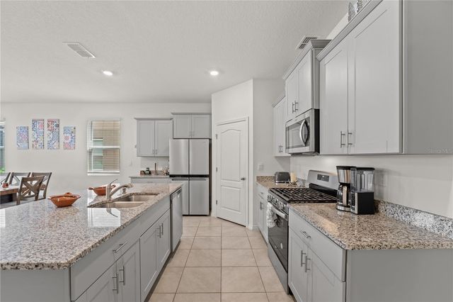 7630 OAKMOSS LOOP, Davenport, FL 33837