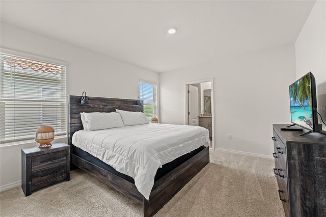 7630 OAKMOSS LOOP, Davenport, FL 33837