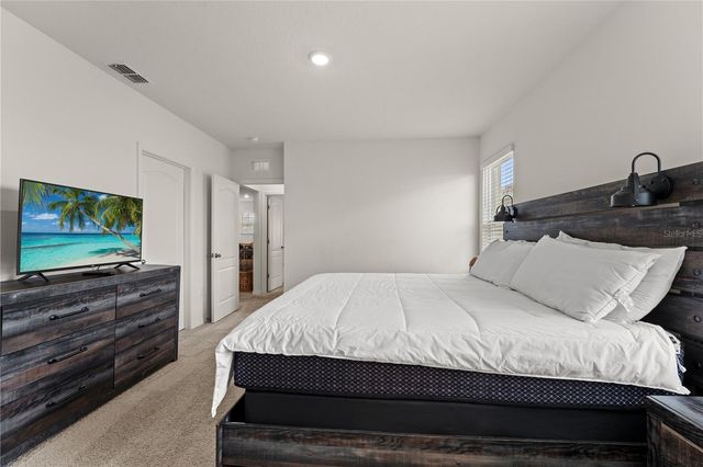 7630 OAKMOSS LOOP, Davenport, FL 33837