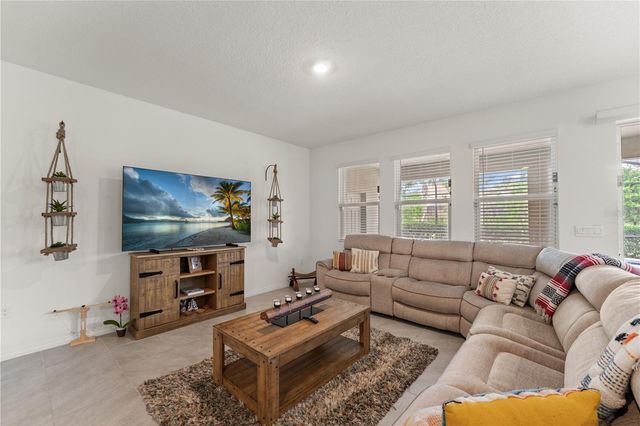 7630 OAKMOSS LOOP, Davenport, FL 33837