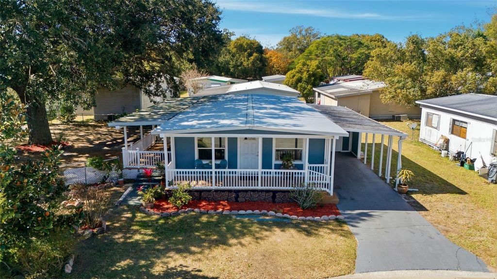 Image 20 of property listing at 3006 HORSE SHOE COURT, Orlando, FL 32822