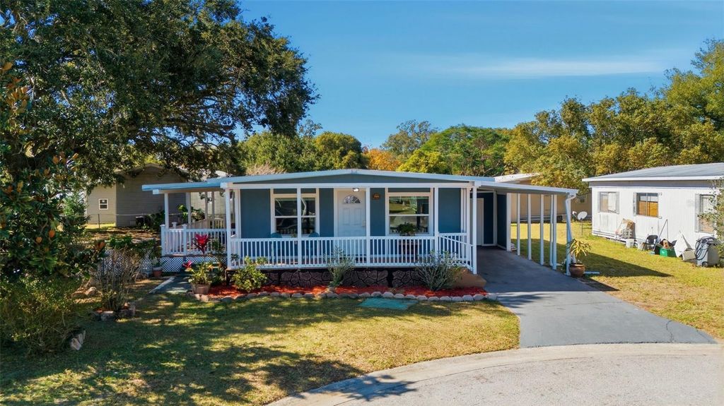 Image 22 of property listing at 3006 HORSE SHOE COURT, Orlando, FL 32822