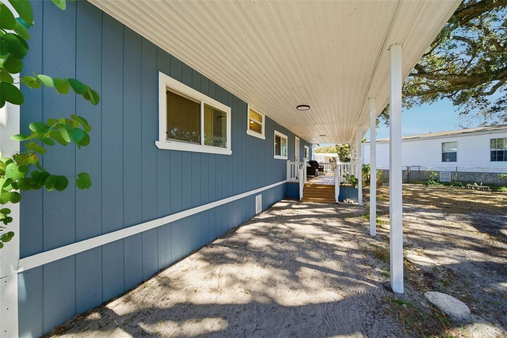 Image 6 of property listing at 3006 HORSE SHOE COURT, Orlando, FL 32822