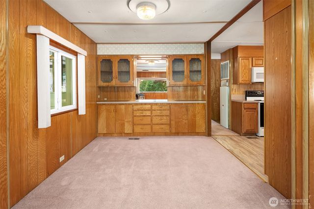 6037 NE BLAKELY Avenue, Bainbridge Island, WA 98110