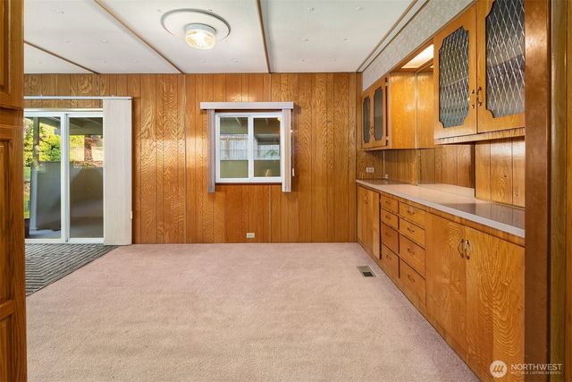 6037 NE BLAKELY Avenue, Bainbridge Island, WA 98110