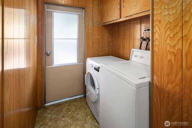 6037 NE BLAKELY Avenue, Bainbridge Island, WA 98110