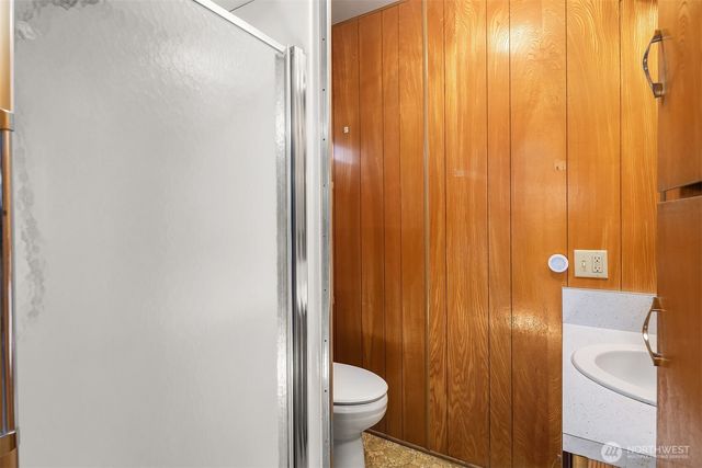 6037 NE BLAKELY Avenue, Bainbridge Island, WA 98110