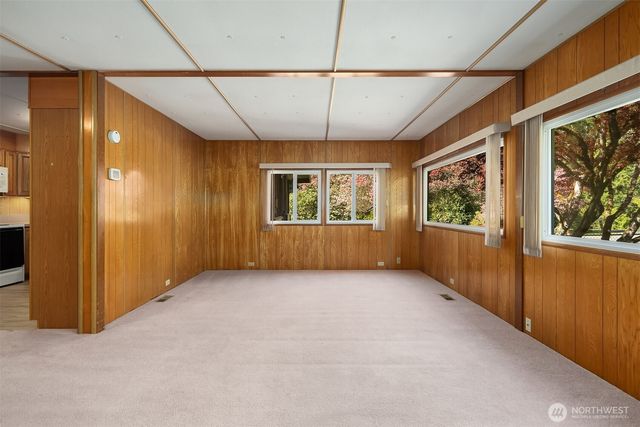 6037 NE BLAKELY Avenue, Bainbridge Island, WA 98110