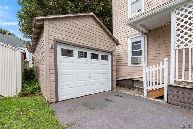 39 Morris Street, Auburn, NY 13021