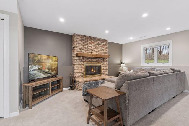 5420 Spring Lane, Minnetonka, MN 55345