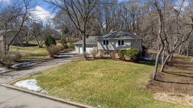 5420 Spring Lane, Minnetonka, MN 55345