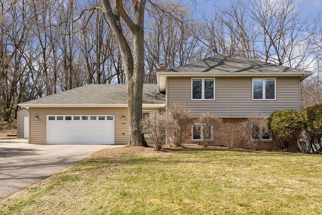 5420 Spring Lane, Minnetonka, MN 55345