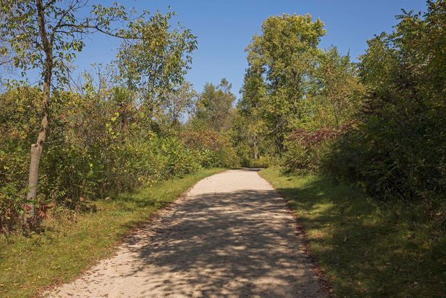 5420 Spring Lane, Minnetonka, MN 55345