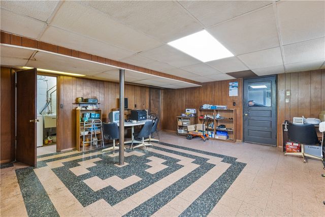 1334 Overdale Dr, West Homestead, PA 15120