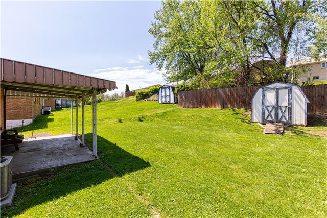 1334 Overdale Dr, West Homestead, PA 15120