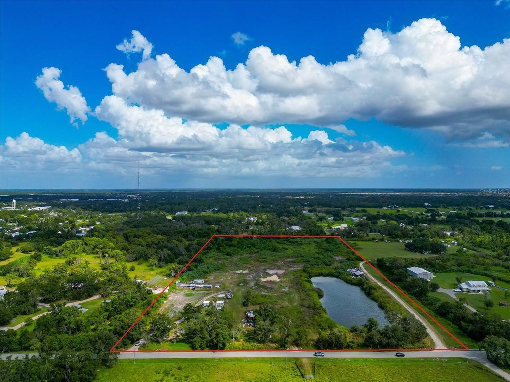 301 EAST ROAD, Sarasota, FL 34240
