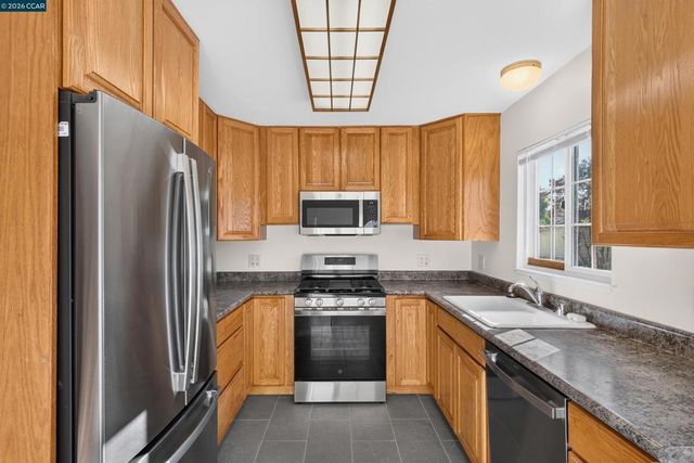 831 Fulton Way, El Sobrante, CA 94803
