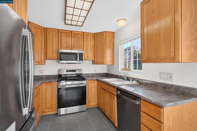831 Fulton Way, El Sobrante, CA 94803