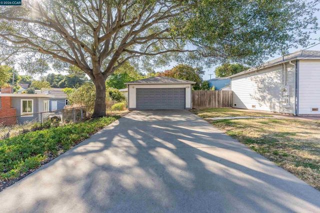 831 Fulton Way, El Sobrante, CA 94803