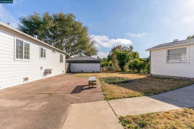 831 Fulton Way, El Sobrante, CA 94803