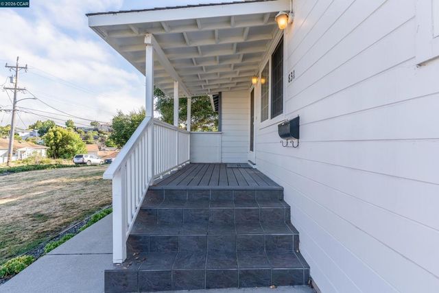 831 Fulton Way, El Sobrante, CA 94803