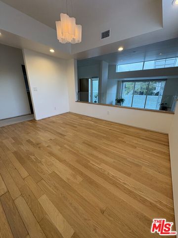 444 W Avenue 37, Los Angeles, CA 90065