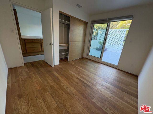 444 W Avenue 37, Los Angeles, CA 90065