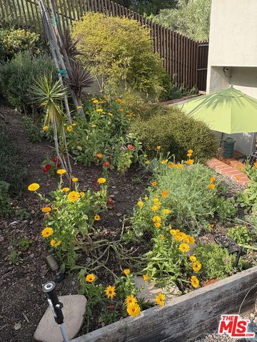 444 W Avenue 37, Los Angeles, CA 90065