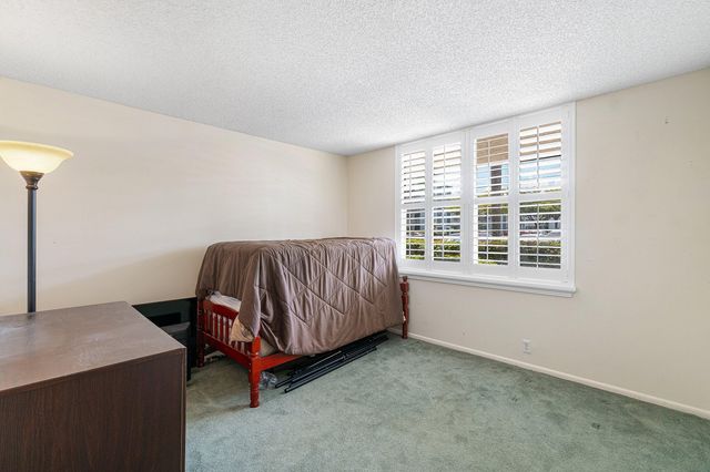 7610 NW 18th Street 102, Margate, FL 33063