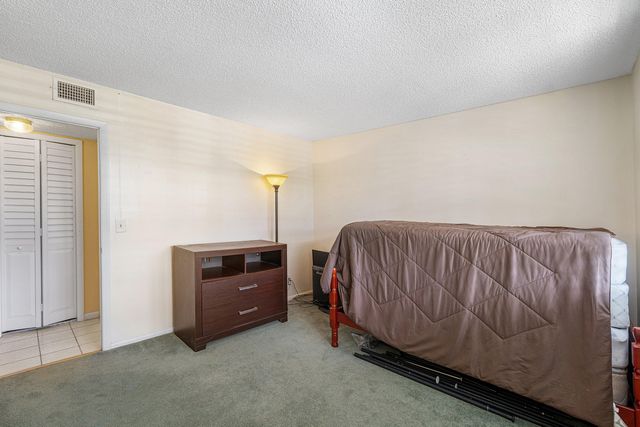 7610 NW 18th Street 102, Margate, FL 33063