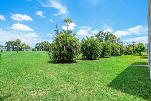 7610 NW 18th Street 102, Margate, FL 33063