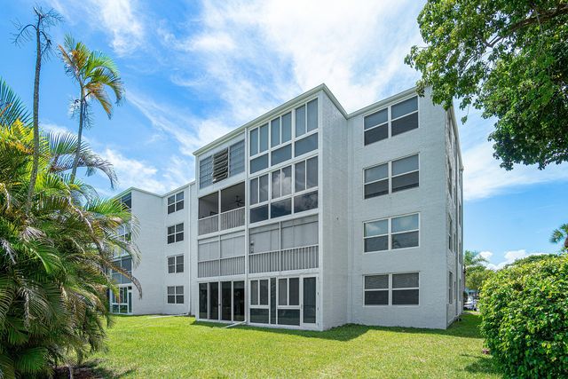 7610 NW 18th Street 102, Margate, FL 33063