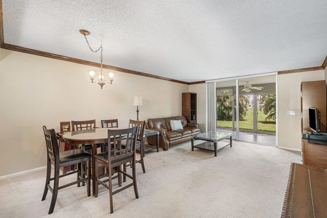 7610 NW 18th Street 102, Margate, FL 33063
