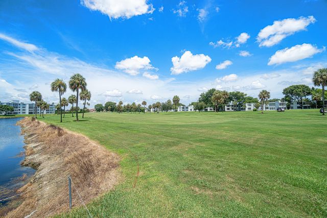 7610 NW 18th Street 102, Margate, FL 33063