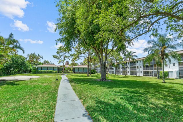 7610 NW 18th Street 102, Margate, FL 33063