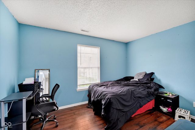 5639 Wood Hollow Drive, Indianapolis, IN 46239