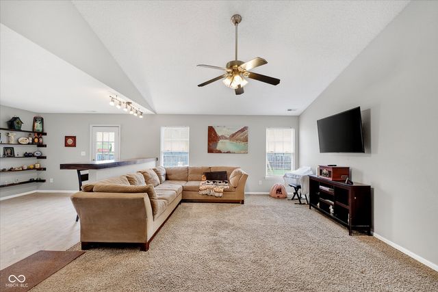 5639 Wood Hollow Drive, Indianapolis, IN 46239