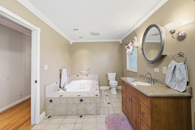 120 New Cut Road, Jeffersonville, KY 40337