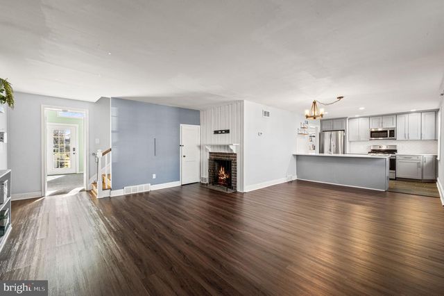 120 E GERMANTOWN PIKE, Plymouth Meeting, PA 19462