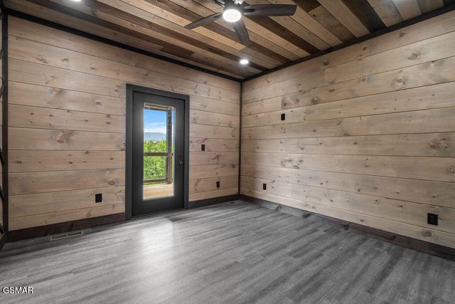 3123 Laughing Pine Lane, Sevierville, TN 37862
