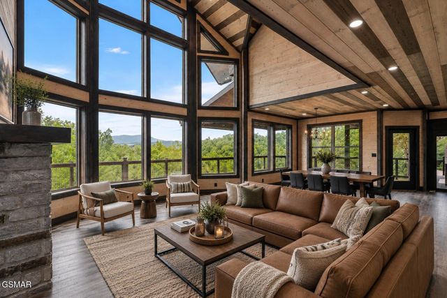 3123 Laughing Pine Lane, Sevierville, TN 37862
